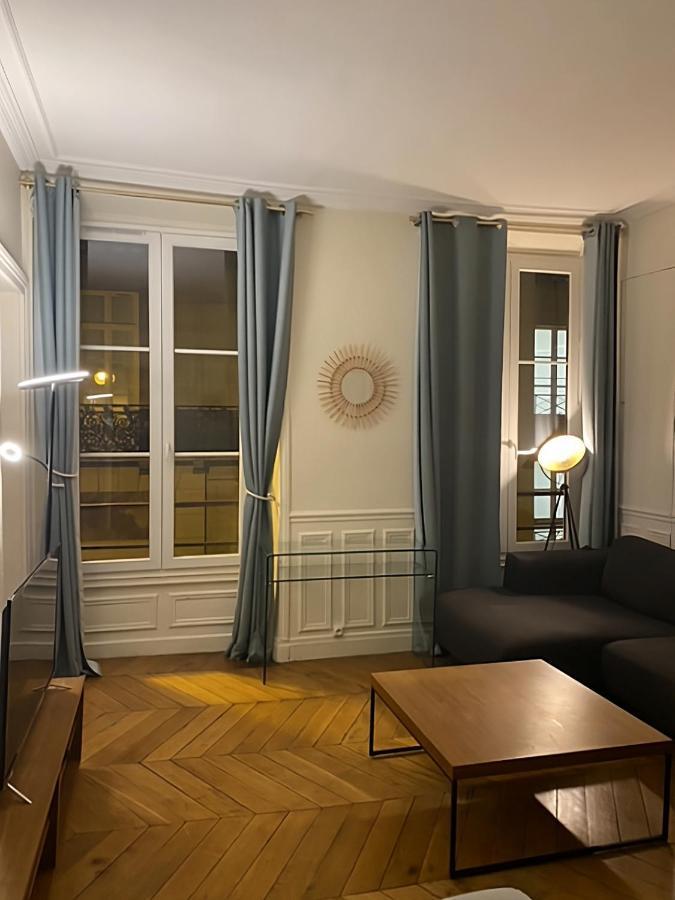 Spacious Apartment Next To Place Vendome Париж Экстерьер фото